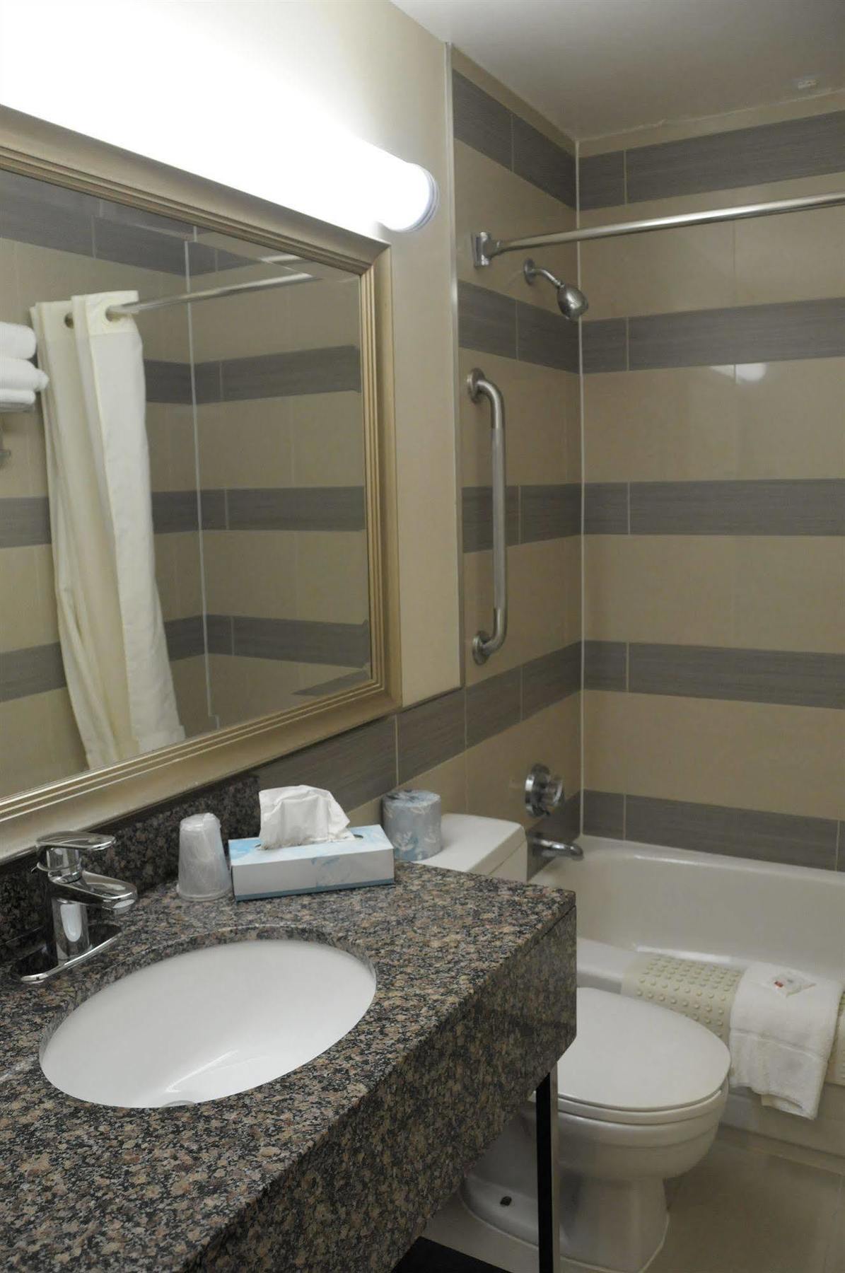 Hotel Admiral 3*