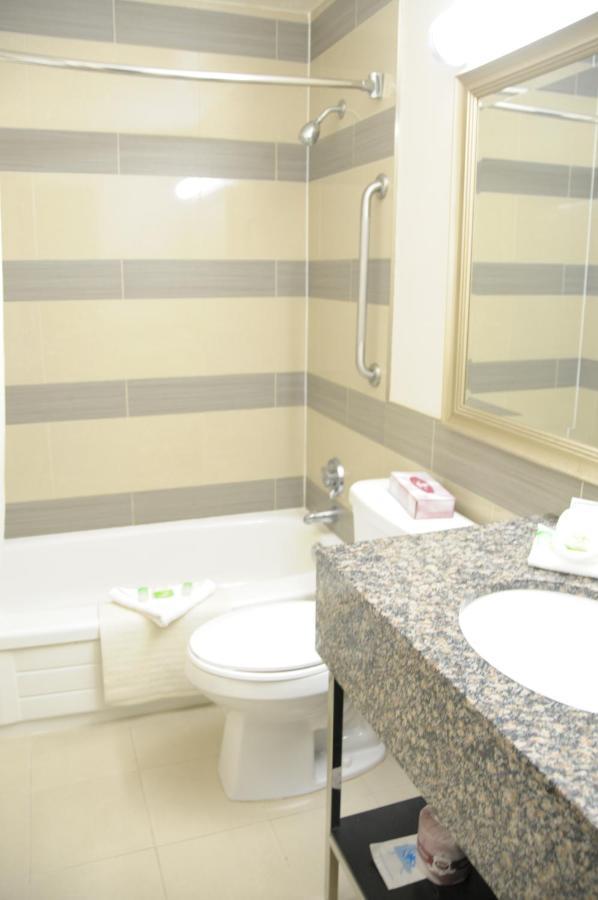 Admiral Hotel 3*